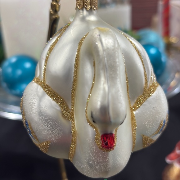 Polonaise Kurt S. Adler Swan Ornament - Picture 4 of 4